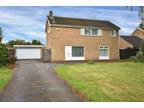 4 bedroom detached house for sale in Swan's Lane, Brant Broughton, Lincoln, LN5