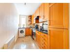 2 bed flat to rent in Moscow Road, W2, London