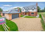 4 bedroom detached house for sale in Thornfield, Walford Heath, Shrewsbury, SY4
