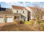 4 bedroom semi-detached house for sale in Taeping Close, Cellarperson