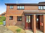 2 bed flat to rent in Weavers Close, NR10, Norwich