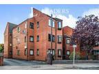 2 bed flat to rent in The Beeches, LE2, Leicester