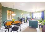 2 bed flat for sale in Cotswold Close, NP19, Casnewydd