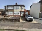 3 bed house for sale in Patmore Road, EN9, Waltham Abbey