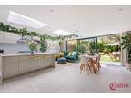 4 bed house for sale in Palace Road, N8, London