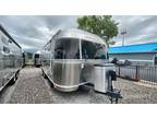 2014 Airstream Flying Cloud 25RB Twin