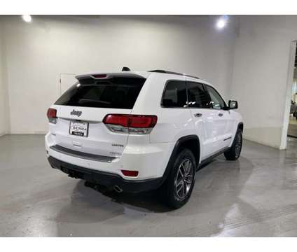 2021 Jeep Grand Cherokee Limited is a White 2021 Jeep grand cherokee Limited Car for Sale in Traverse City MI