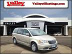2012 Chrysler town & country Gold, 55K miles