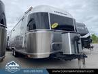 2022 Airstream Globetrotter 27FBT Twin 28ft