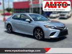 2018 Toyota Camry Silver, 32K miles