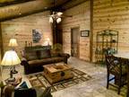 2 Bedrooms 1 bathroom Smithville Cabin