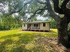 6038 Pine St, Brazoria, TX 77422