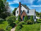 Home For Sale In West Hartford, Connecticut