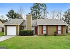 Single Family Residence, Traditional, House - Jonesboro, GA 603 Wilmont Dr