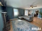 Home For Sale In Macomb, Illinois