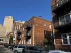 Flat For Rent In Chicago, Illinois