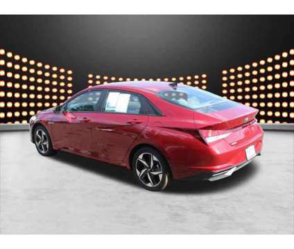2023 Hyundai Elantra SEL is a Red 2023 Hyundai Elantra Sedan in Chantilly VA