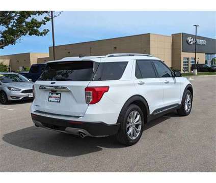 2021 Ford Explorer Limited is a White 2021 Ford Explorer Limited SUV in Kenosha WI