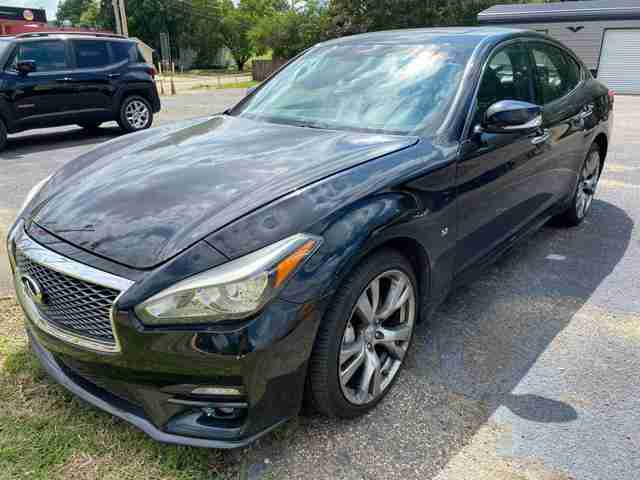 2017 INFINITI Q70 for sale