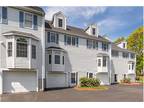 6 Waltham Dr, Plainviile, MA