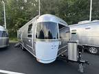 2024 Airstream Flying Cloud 27FB Twin