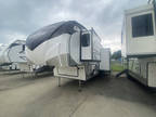 2023 Coachmen Chaparral 360IBL 40ft