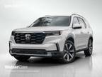 2025 Honda Pilot Silver|White, new