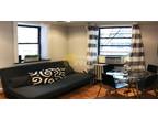 Manhattan, New York Apartment – 2 bedrooms 1 bathroom