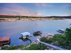 Panoramic Lake View on Deep Water!