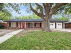 707 Fleetwood Dr, Baytown, TX 77520