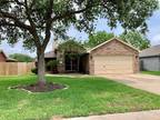 5315 Chasewood Drive, Bacliff, TX 77518