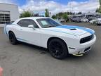 2018 Dodge Challenger SXT 2dr Rear-wheel Drive Coupe