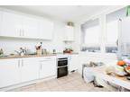 3 bed flat for sale in Hanworth House, SE5, London