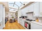 3 bed flat to rent in Fleet Road, NW3, London