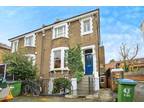 2 bed flat for sale in Devonshire Drive, SE10, London