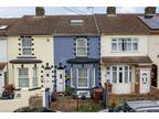 Milton Road, Gillingham ME7 5 bed terraced house for sale -