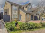 Crofters Lea, Yeadon, Leeds, LS19 4 bed detached house to rent - £1,850 pcm