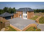 4 bedroom detached house for sale in Little Horsted, East Susinteraction, TN22