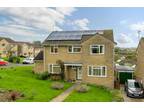 4 bedroom detached house for sale in Bincombe Drive, Crewkerne, TA18