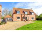 4 bedroom detached house for sale in Chester Cottage, 5 Norwood Yard Close