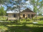 Home For Sale In Grand Ridge, Florida