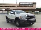 2022 RAM 2500 Limited Longhorn Crew Cab 4x4 6&apos;4&apos; Box