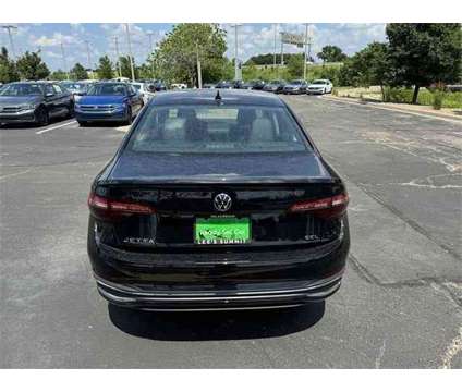 2024 Volkswagen Jetta 1.5T SEL is a Black 2024 Volkswagen Jetta 2.5 Trim Sedan in Lees Summit MO