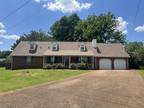 Home For Sale In Smyrna, Tennessee