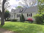 Home For Sale In Patchogue, New York