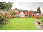 5 bedroom detached house for sale in Glebe Close, Newent, GL18