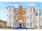 1 bed flat for sale in Birkbeck Mansions, N8, London