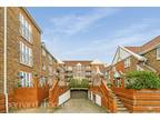 2 bedroom apartment for sale in Sheen Road, Richmond, TW9