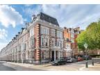 1 bed flat for sale in Observatory Gardens, W8, London