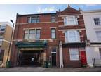 2 bed flat to rent in Castle Way, SO14, Southampton